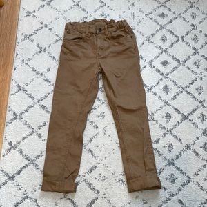 H&M NWOT! Never been worn, kids Khaki jeans with adjustable waist. Size 10-11